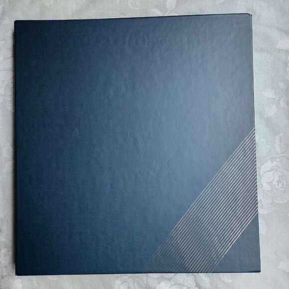 2014 - The Collection of Canada's Stamps Book - Without Stamps - Picture 6 of 6